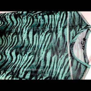 Mesh long t-shirt! Worn twice only…